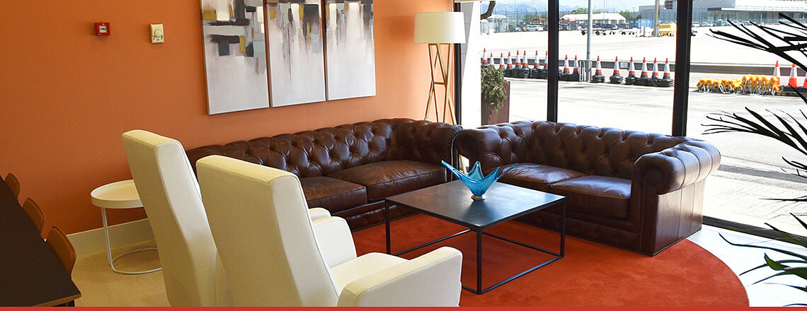 Flughafen Mallorca VIP Lounge Blick Flugfeld Flughafen Mallorca VIP Lounge Blick Flugfeld